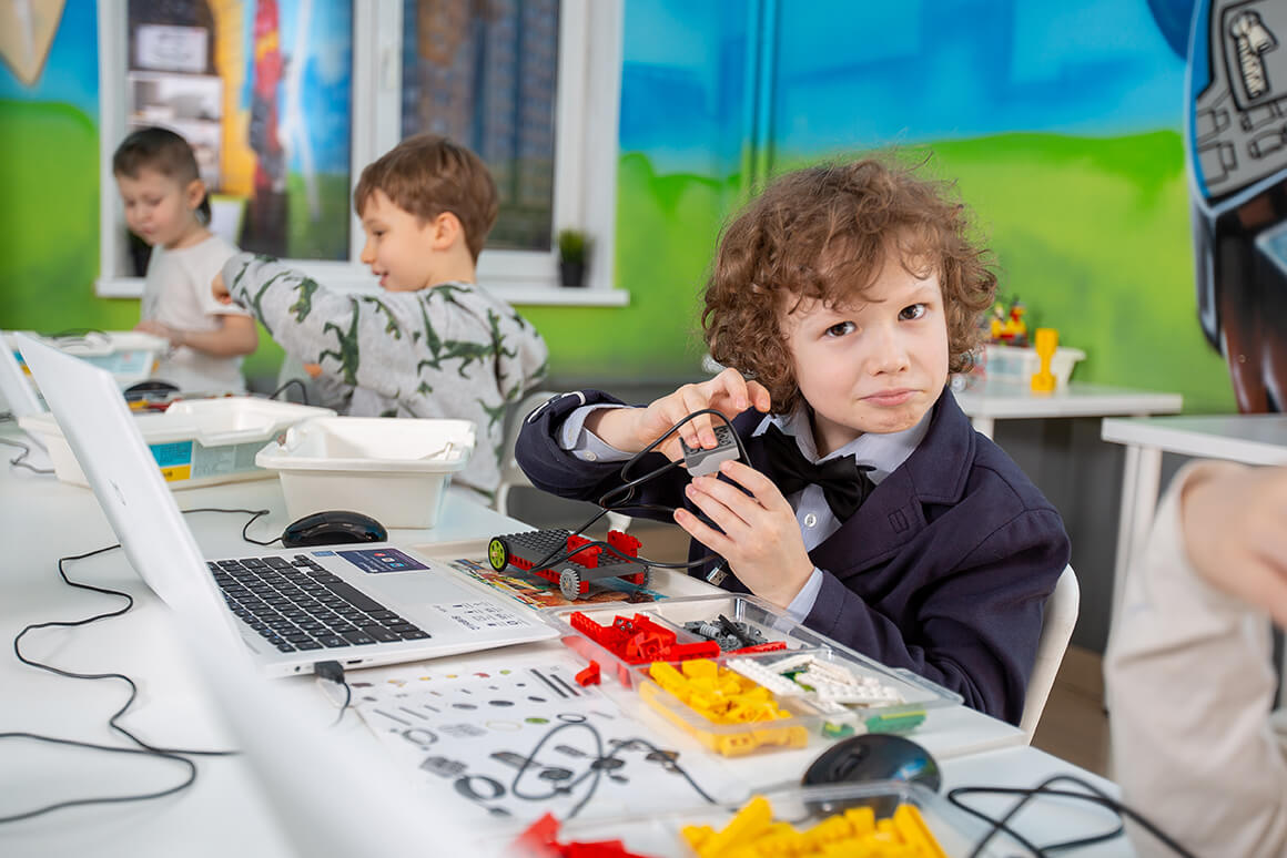 Открой свой клуб GoROBO и создавай будущее вместе с нами